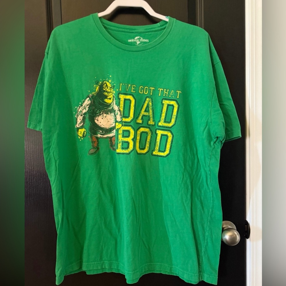 2XL Universal Studios Shrek “Dad Bod” shirt